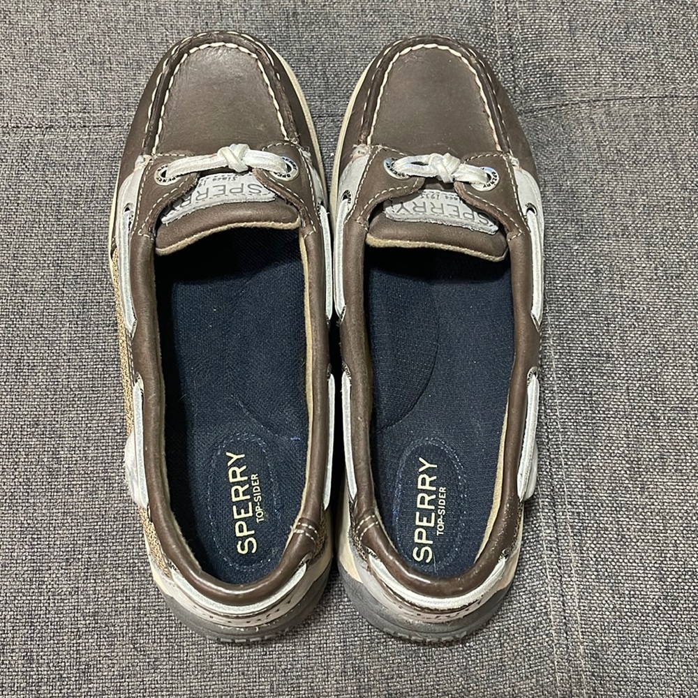 NWOT Sperry top siders size 5 1/2